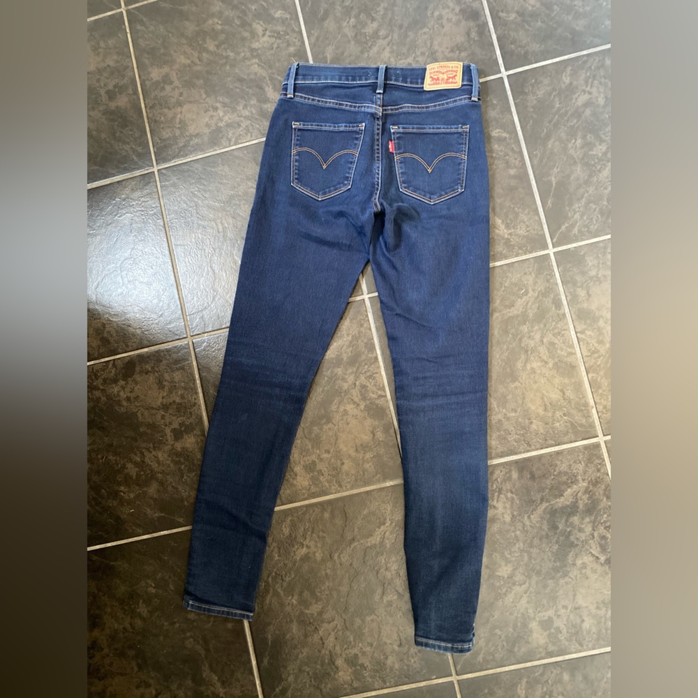 2 /$50 Levi’s 311 Shaping Skinny